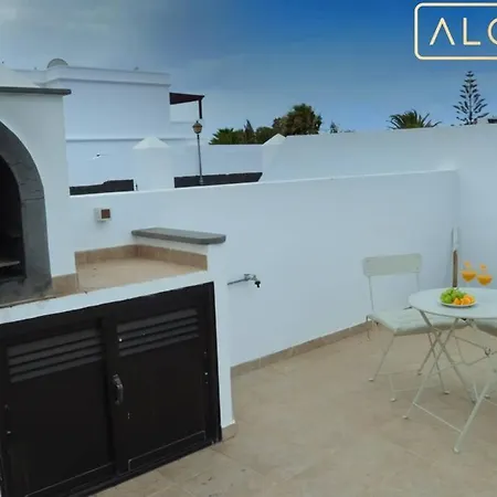 Feriehus Timanfaya Heatable Pool, Afternoon Sun And Spacious Terrace Playa Blanca (Lanzarote)