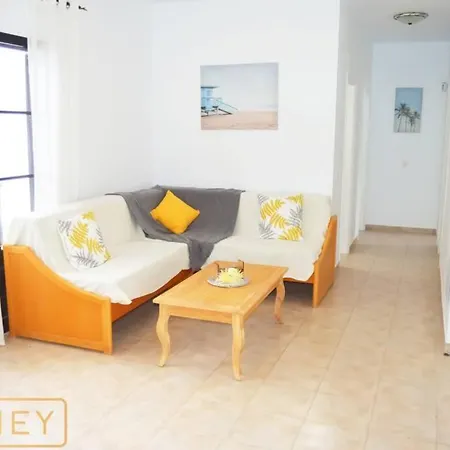 Tatil Evi Timanfaya Heatable Pool, Afternoon Sun And Spacious Terrace *