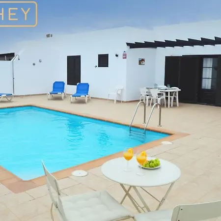 Timanfaya Heatable Pool, Afternoon Sun And Spacious Terrace * بلايا بلانكا